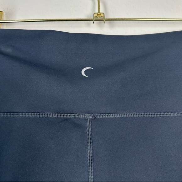 ZYIA•Storm Parallel Luxe Legging - Picture 4 of 8